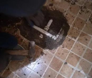五华卫生间漏水维修公司为您分享下卫生间渗水如何处理及注意事项